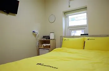 Hotel 24 Guesthouse Myeongdong Avenue Soul