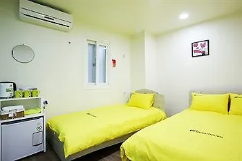 24 Guesthouse Myeongdong Avenue Soul